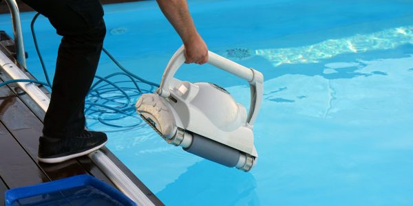 Pool cleaner during his work
